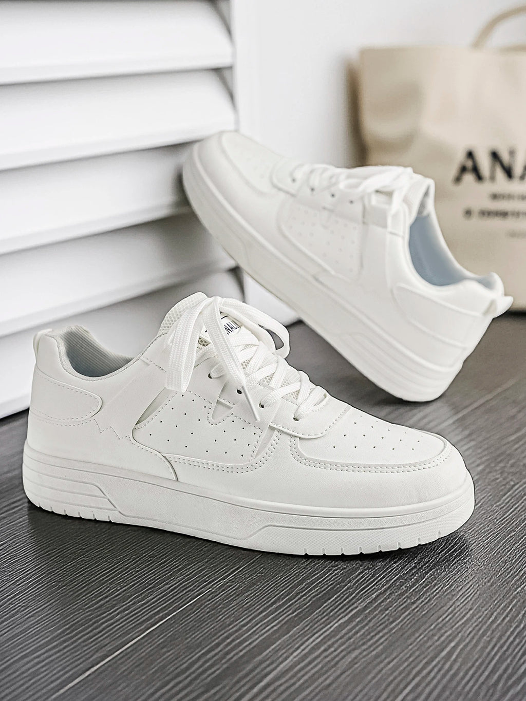 Stryde Skate Shoes